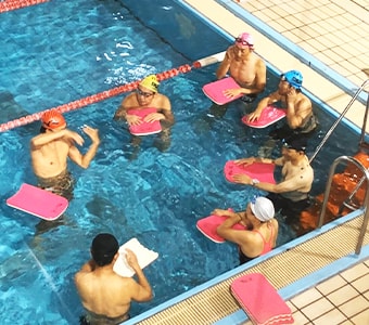 楽泳ぎ®︎の講習風景